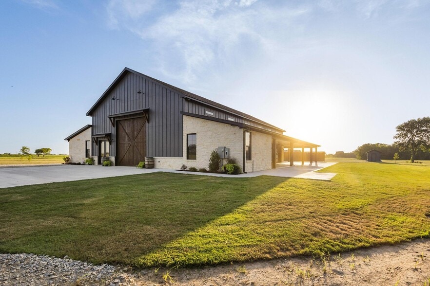 4251 Refuge Rd, Sherman, TX for sale - Building Photo - Image 2 of 41