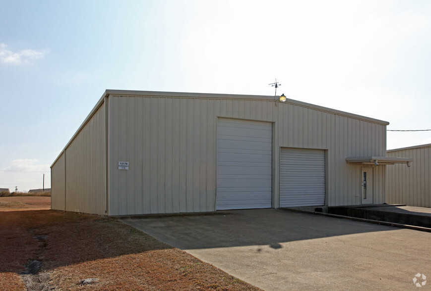 12176 Currency Cir, Forney, TX for lease - Building Photo - Image 2 of 2