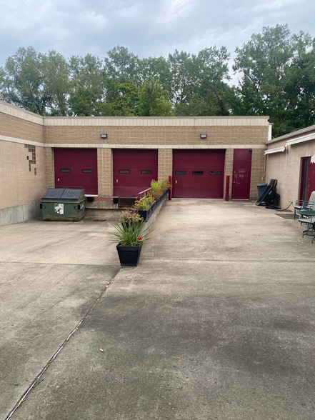 1933 N 10th St, Kansas City, KS for sale - Building Photo - Image 2 of 9