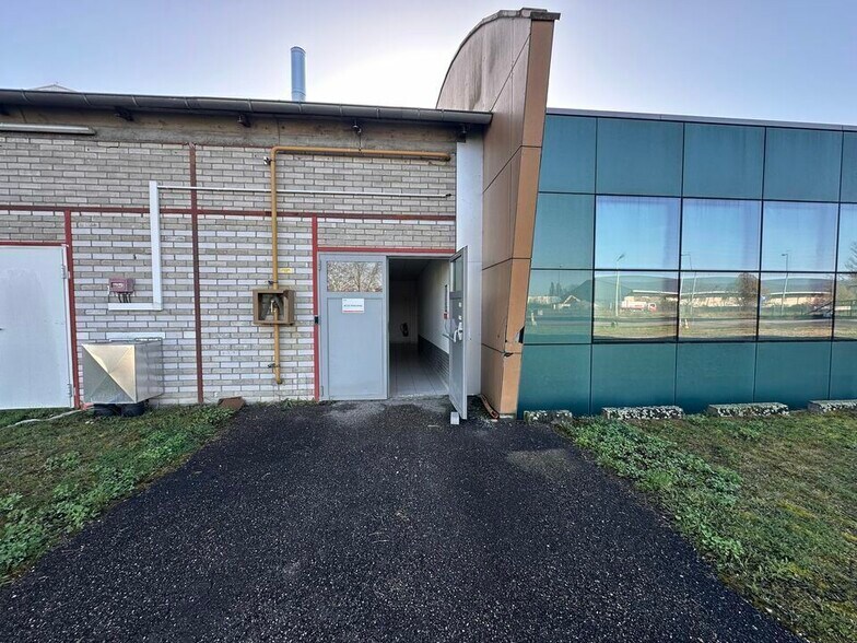 Flex in Strasbourg for lease - Building Photo - Image 3 of 13