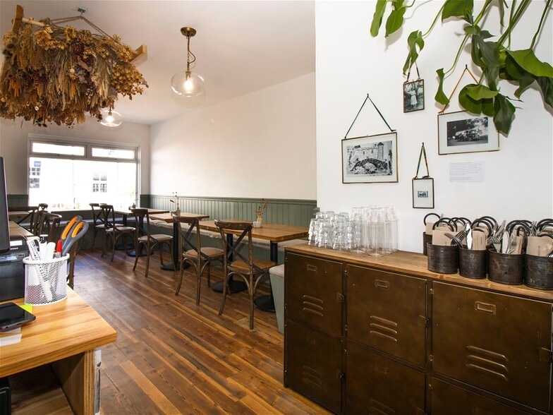 Cult Café, Ullapool for lease - Building Photo - Image 3 of 9