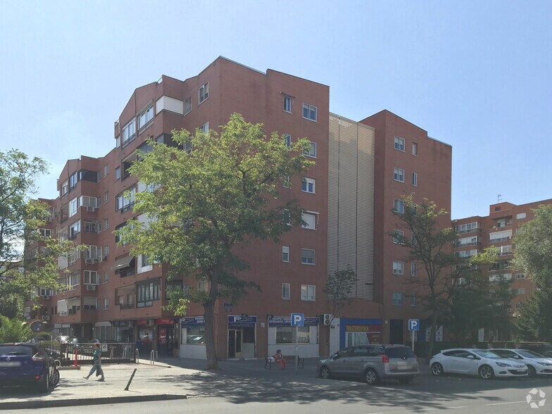 Avenida de Santa Eugenia, 29, Madrid, Madrid for sale - Primary Photo - Image 1 of 1