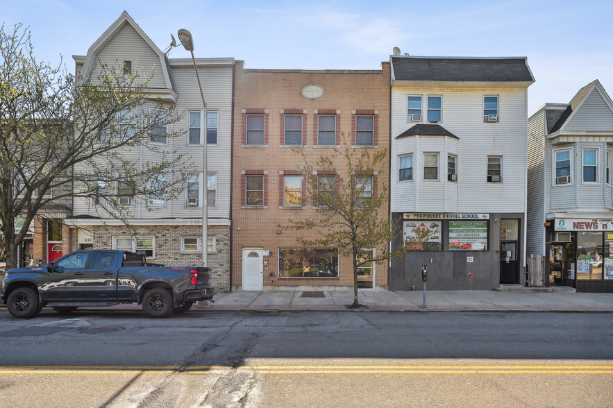 836 Broadway, Bayonne, NJ 07002 | LoopNet