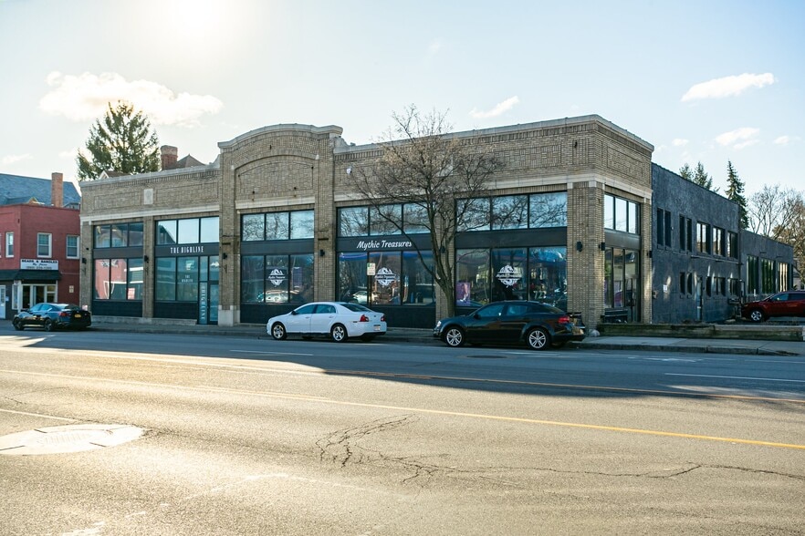 727 E Main St, Rochester, NY for lease - Building Photo - Image 1 of 12