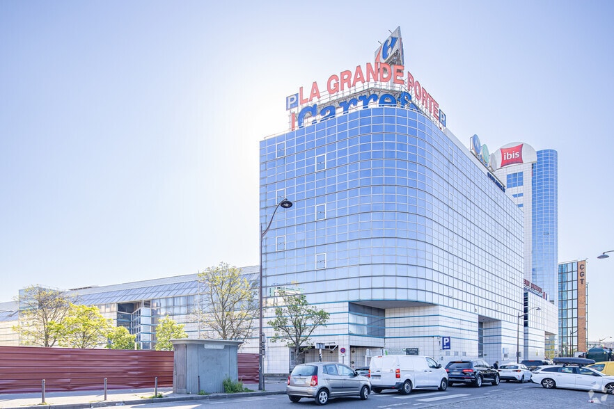 Office in Montreuil for lease - Primary Photo - Image 1 of 8