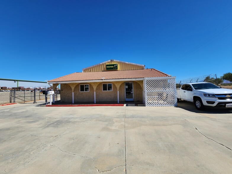 37804 Sierra Hwy, Palmdale, CA for sale - Building Photo - Image 1 of 1