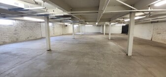 CL165B Storage Sense - Upland - Self Service - Warehouse