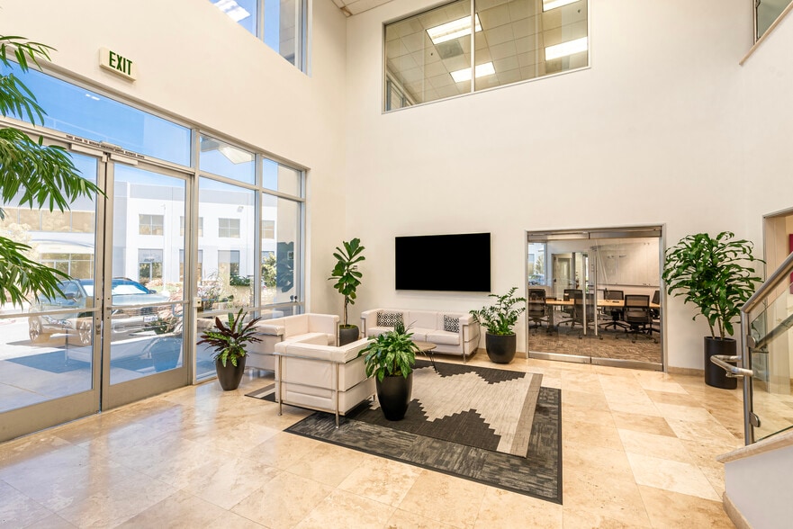 18 Bunsen, Irvine, CA for lease - Interior Photo - Image 3 of 22