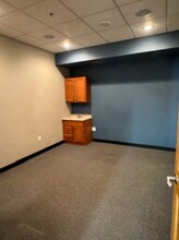 17045 W Capitol Dr, Brookfield, WI for lease Interior Photo- Image 2 of 3