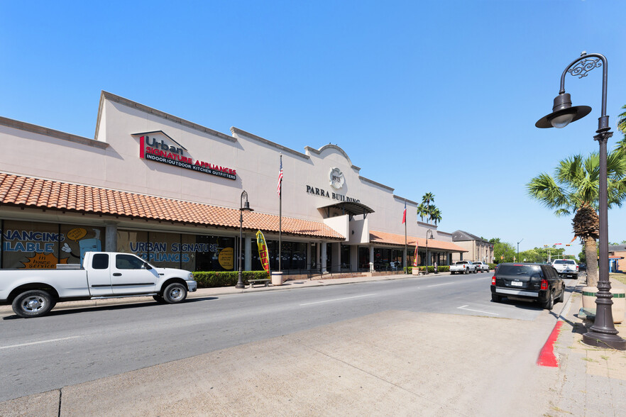 744 E Washington St, Brownsville, TX for sale - Building Photo - Image 3 of 52