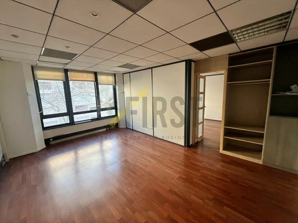 Office in Cannes for lease Interior Photo- Image 1 of 9