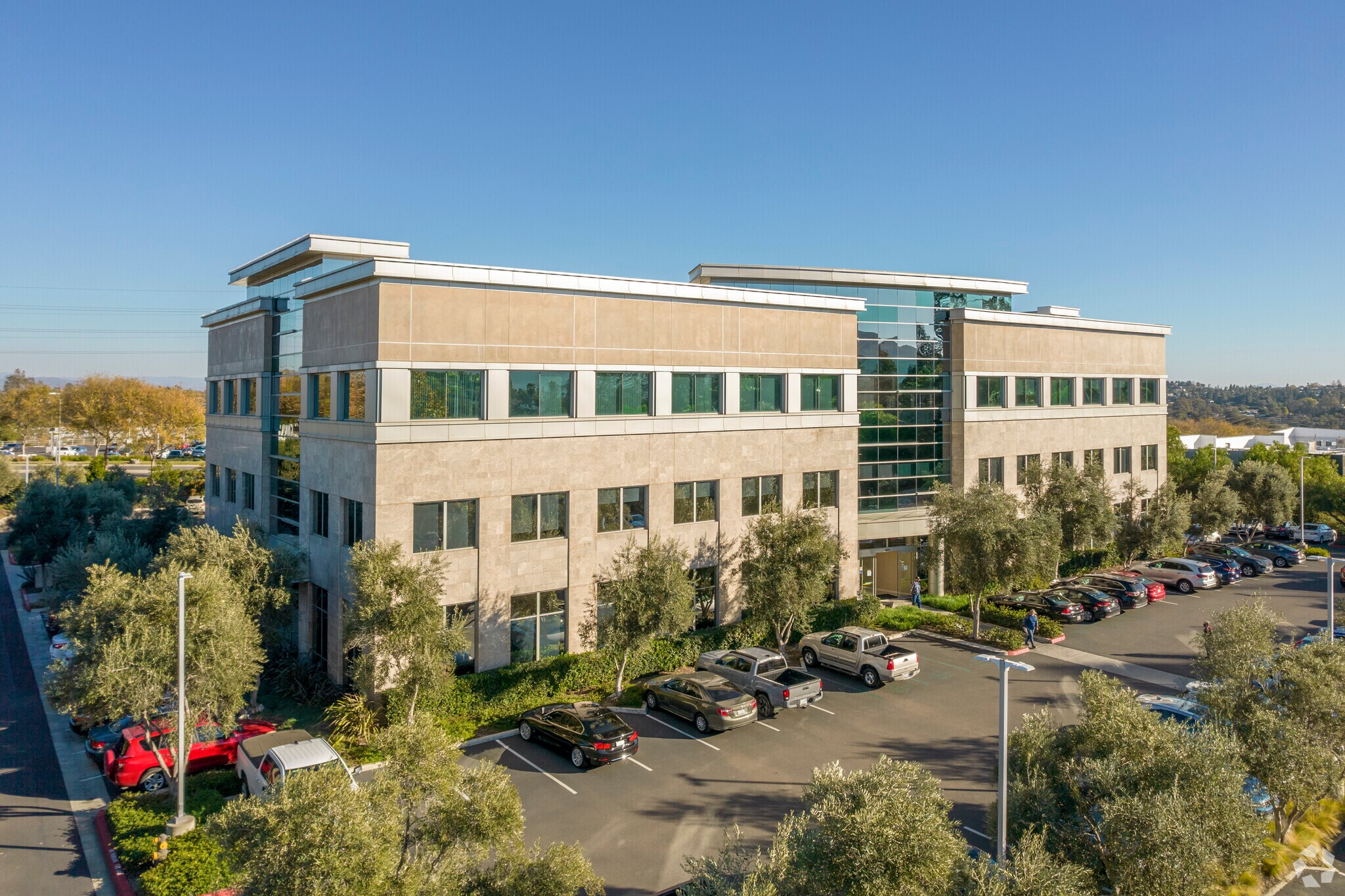 1955 Citracado Pky, Escondido, CA 92029 Madison Medical Center