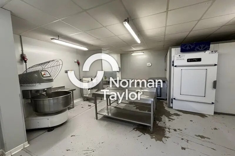 Flex in Fabrègues for lease Interior Photo- Image 1 of 5