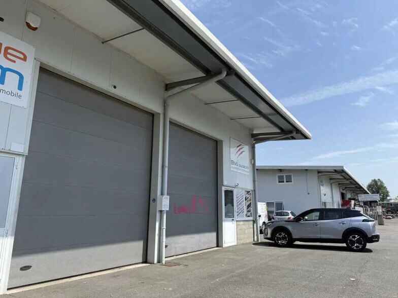 Flex in Le Haillan for lease - Building Photo - Image 3 of 6