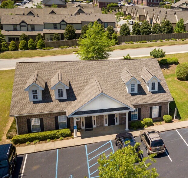 10-12 Parkway Commons Way, Greer, SC for sale - Building Photo - Image 1 of 1