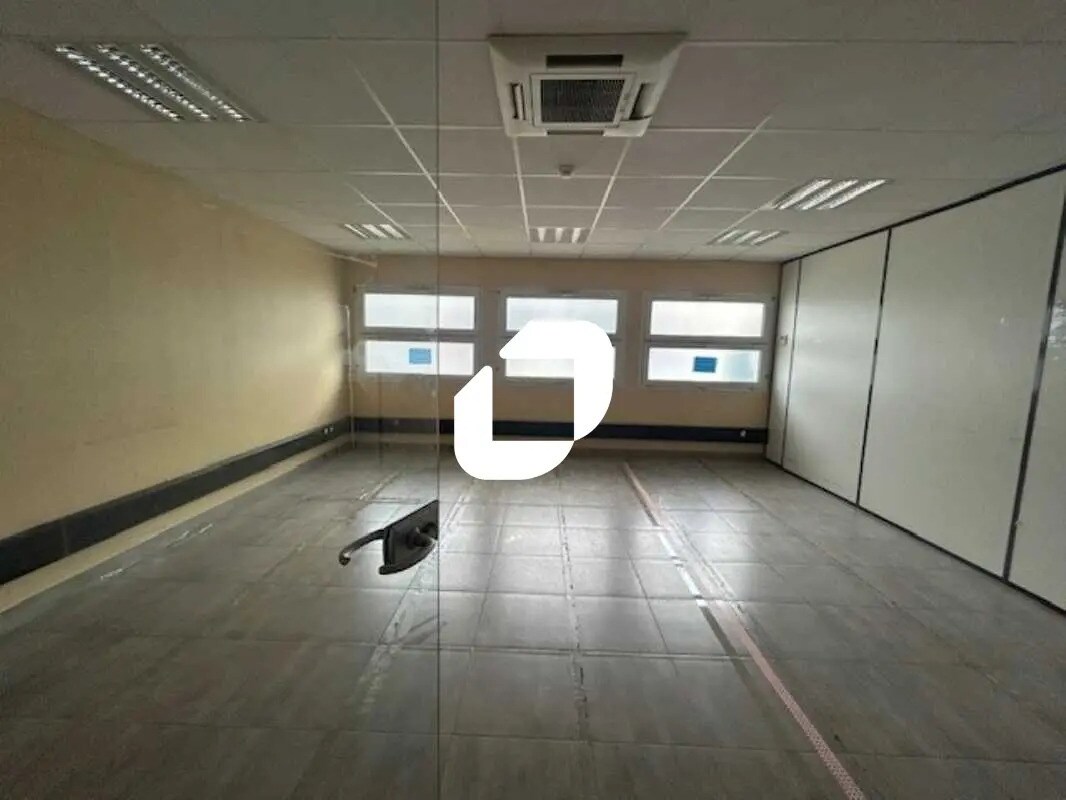 57 Rue Francis Combe, Cergy for lease Building Photo- Image 1 of 9