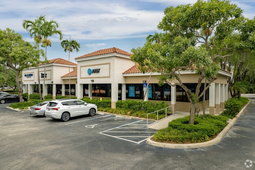 12201-12231 W Sunrise Blvd, Plantation, FL for lease - Building Photo - Image 1 of 8