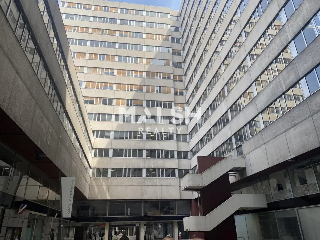 Office in Lyon for lease Building Photo- Image 1 of 12