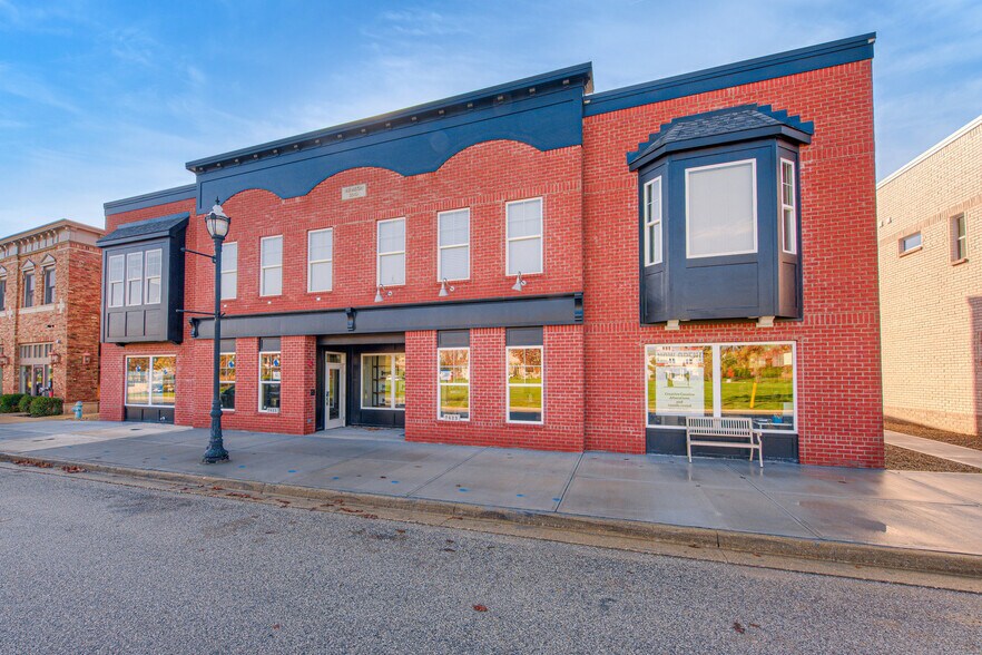 7625 W Stonegate Dr, Zionsville, IN 46077