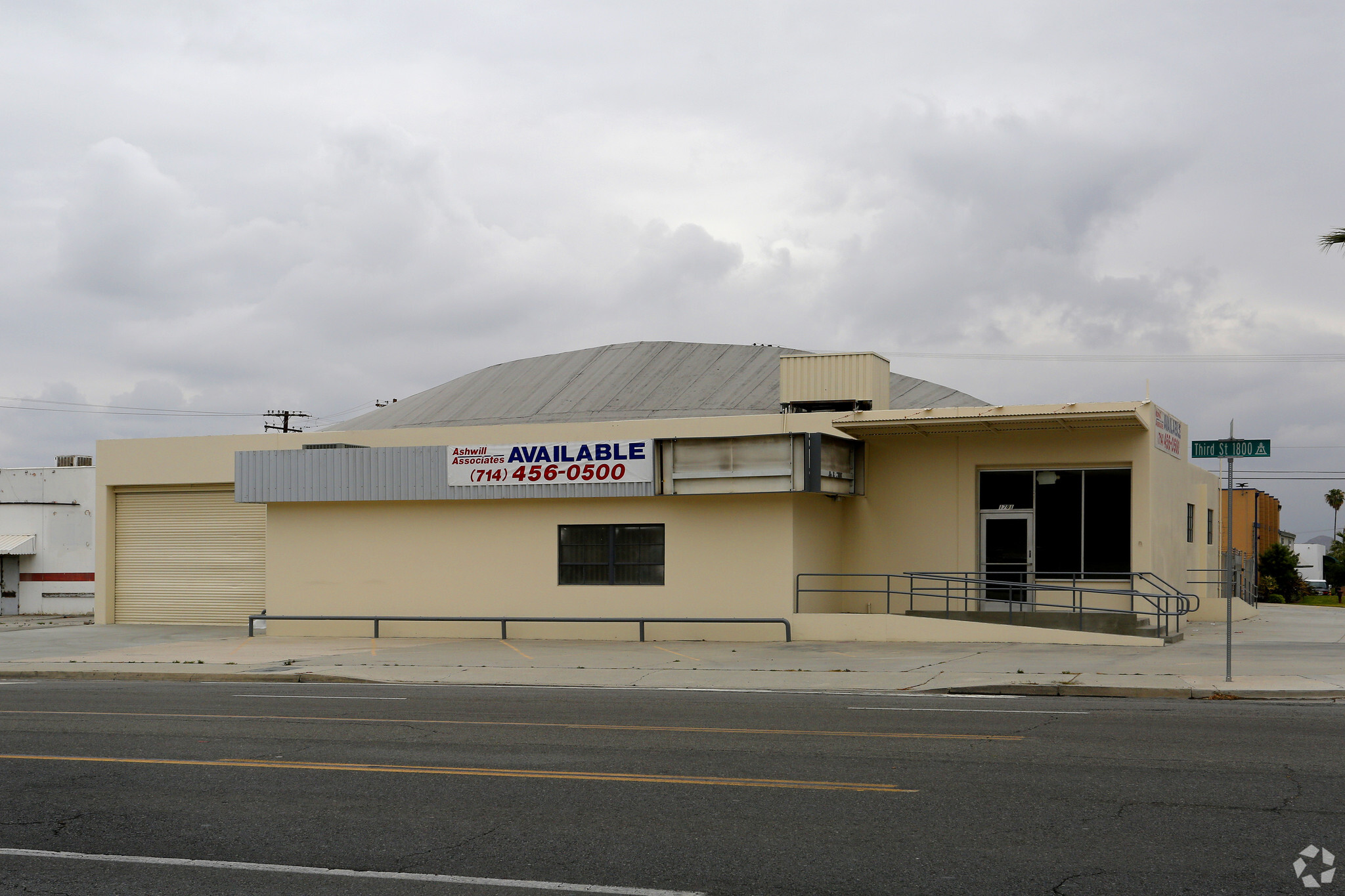 1781 3rd St, Riverside, CA for lease Primary Photo- Image 1 of 8