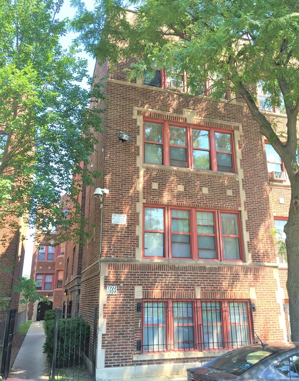 1710 W Juneway Ter, Chicago, IL for sale Primary Photo- Image 1 of 1