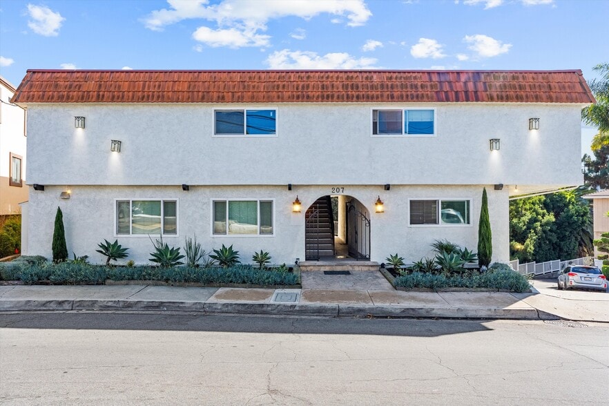 207 W Marquita, San Clemente, CA for sale - Building Photo - Image 3 of 9