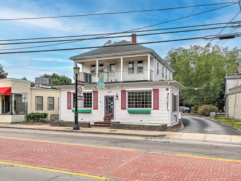 230 County Rd, Barrington, RI for sale - Building Photo - Image 1 of 1