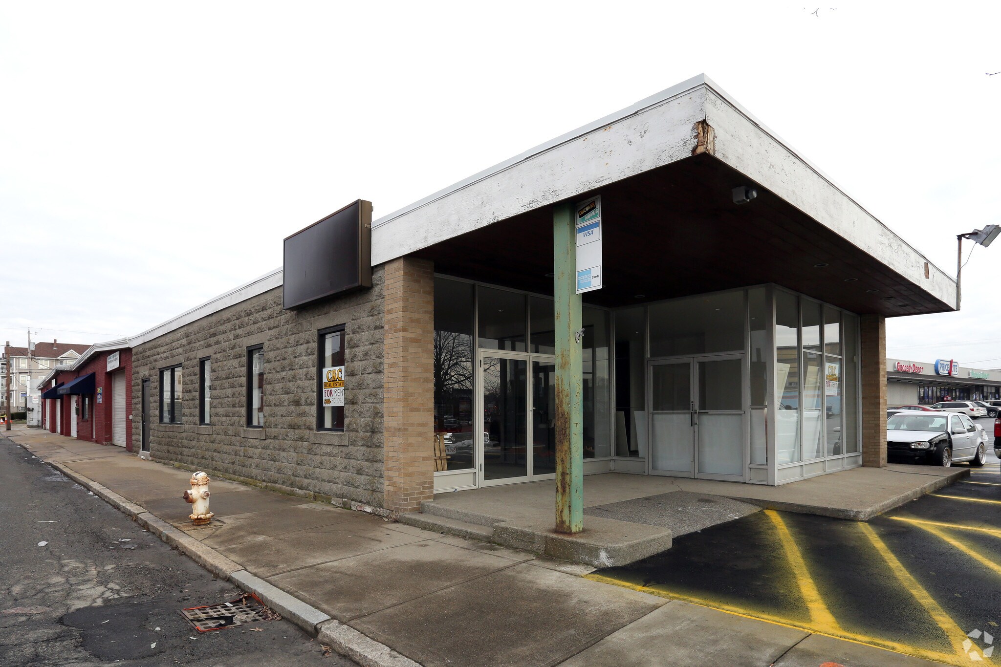 838 Pleasant St, Fall River, MA for sale Primary Photo- Image 1 of 1