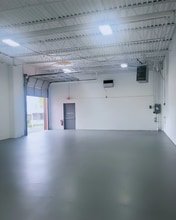 3100-3124 Expressway Dr S, Islandia, NY for lease Interior Photo- Image 2 of 2
