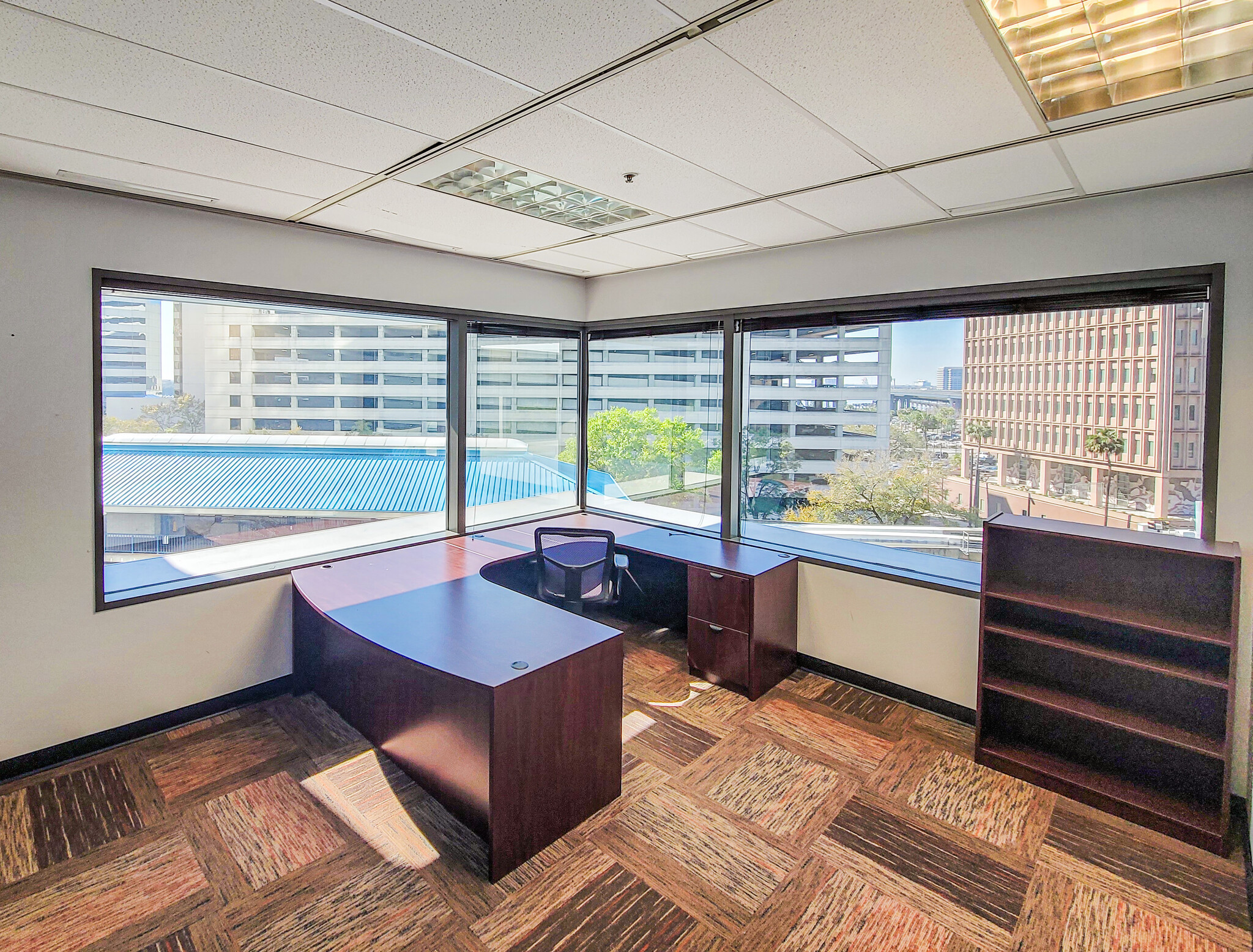 301 W Bay St, Jacksonville, FL for lease Interior Photo- Image 1 of 8