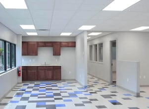 2060 Fairport Nine Mile Point Rd, Penfield, NY for lease Building Photo- Image 1 of 9