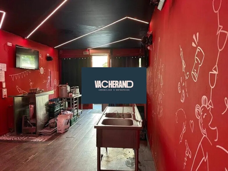 Retail in Lille for lease - Interior Photo - Image 3 of 6