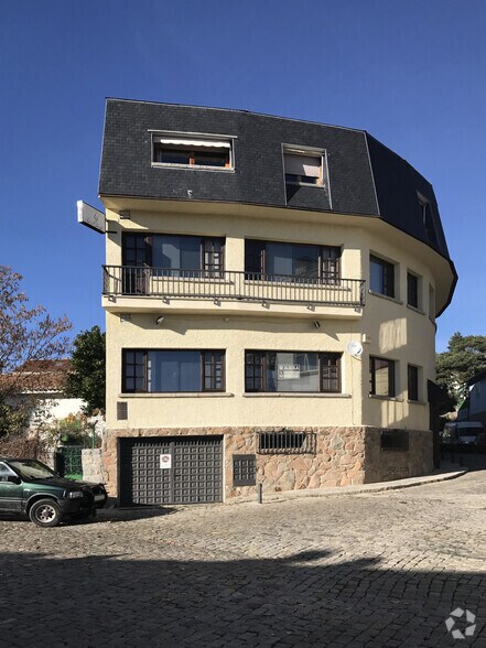 Travesía de las Huertas, 10, Navacerrada, Madrid for sale - Primary Photo - Image 1 of 1