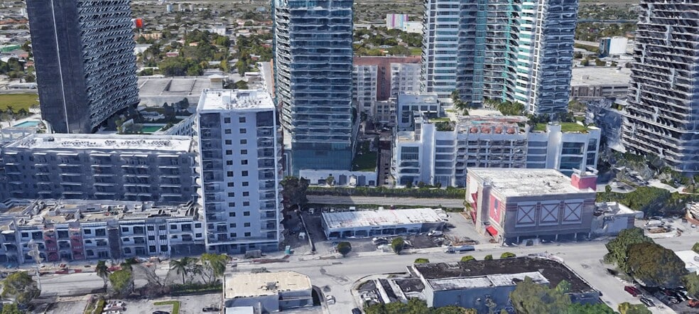 3200-3214 NE 2 Ave, Miami, FL for lease - Building Photo - Image 3 of 7