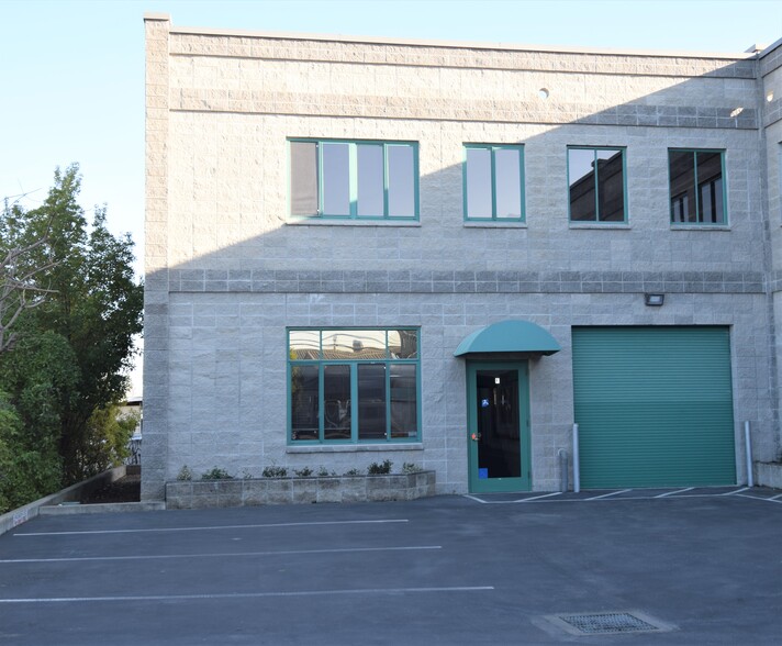 633 Quarry Rd, San Carlos, CA for lease - Building Photo - Image 2 of 19