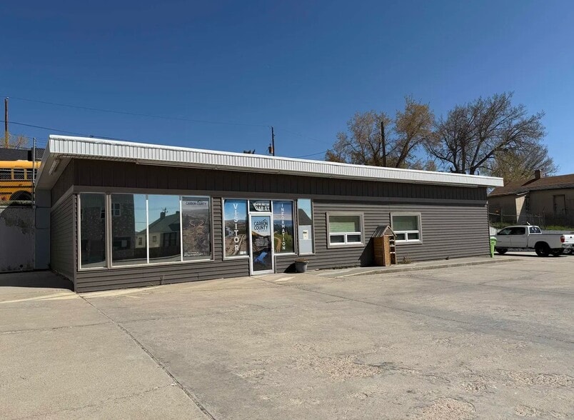 105 E Cedar St, Rawlins, WY for sale - Primary Photo - Image 1 of 1