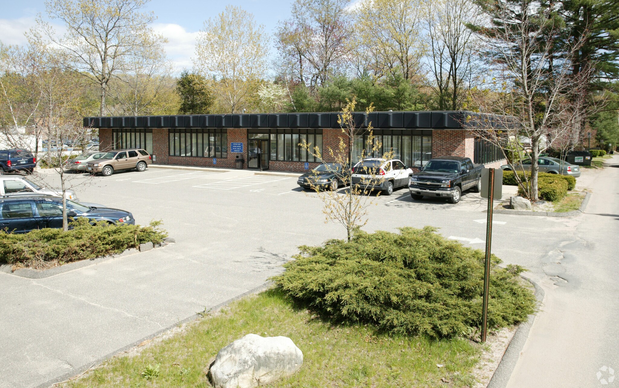 398-410 Winsted Rd, Torrington, CT for sale Primary Photo- Image 1 of 1