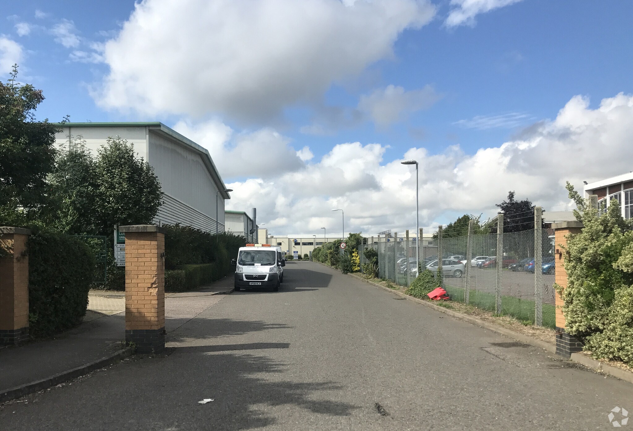Sundon Park Rd, Luton, LU3 3GU Industrial for Lease