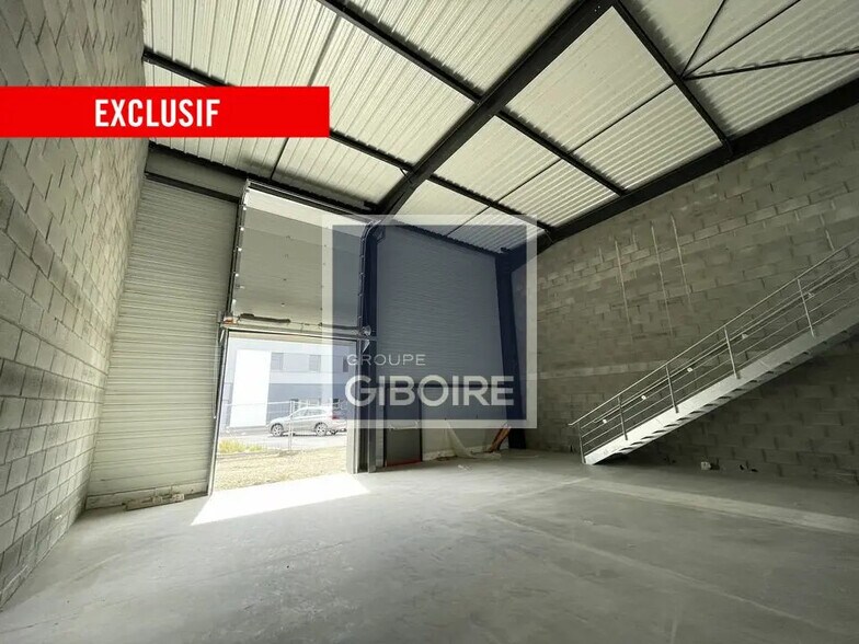 Industrial in Rennes for sale - Interior Photo - Image 3 of 7