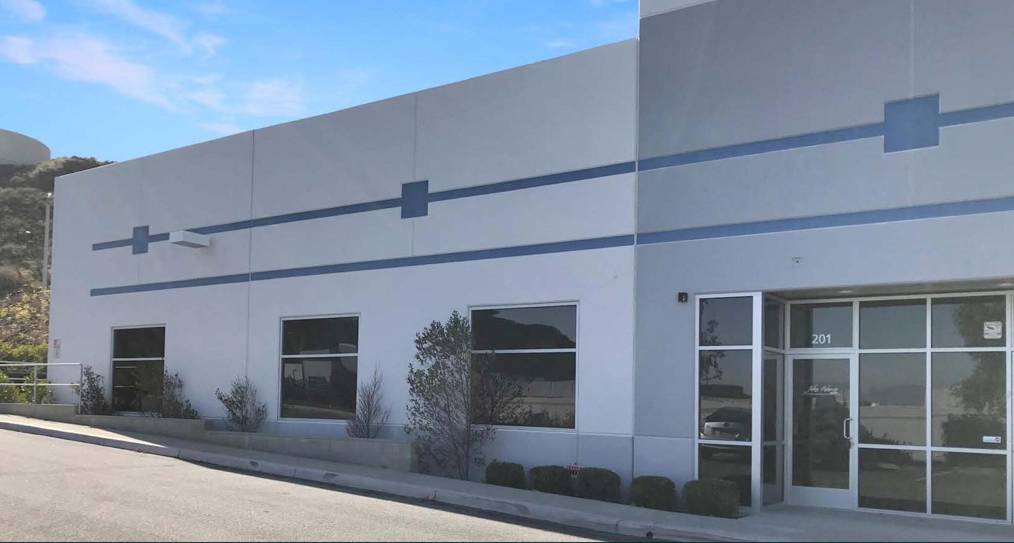 28910 Avenue Penn, Valencia, CA for lease Building Photo- Image 1 of 3