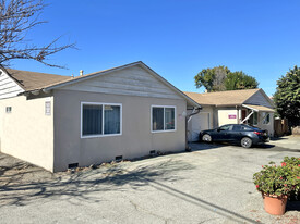 1835-1837 Woodland Ave Duplex - Convenience Store