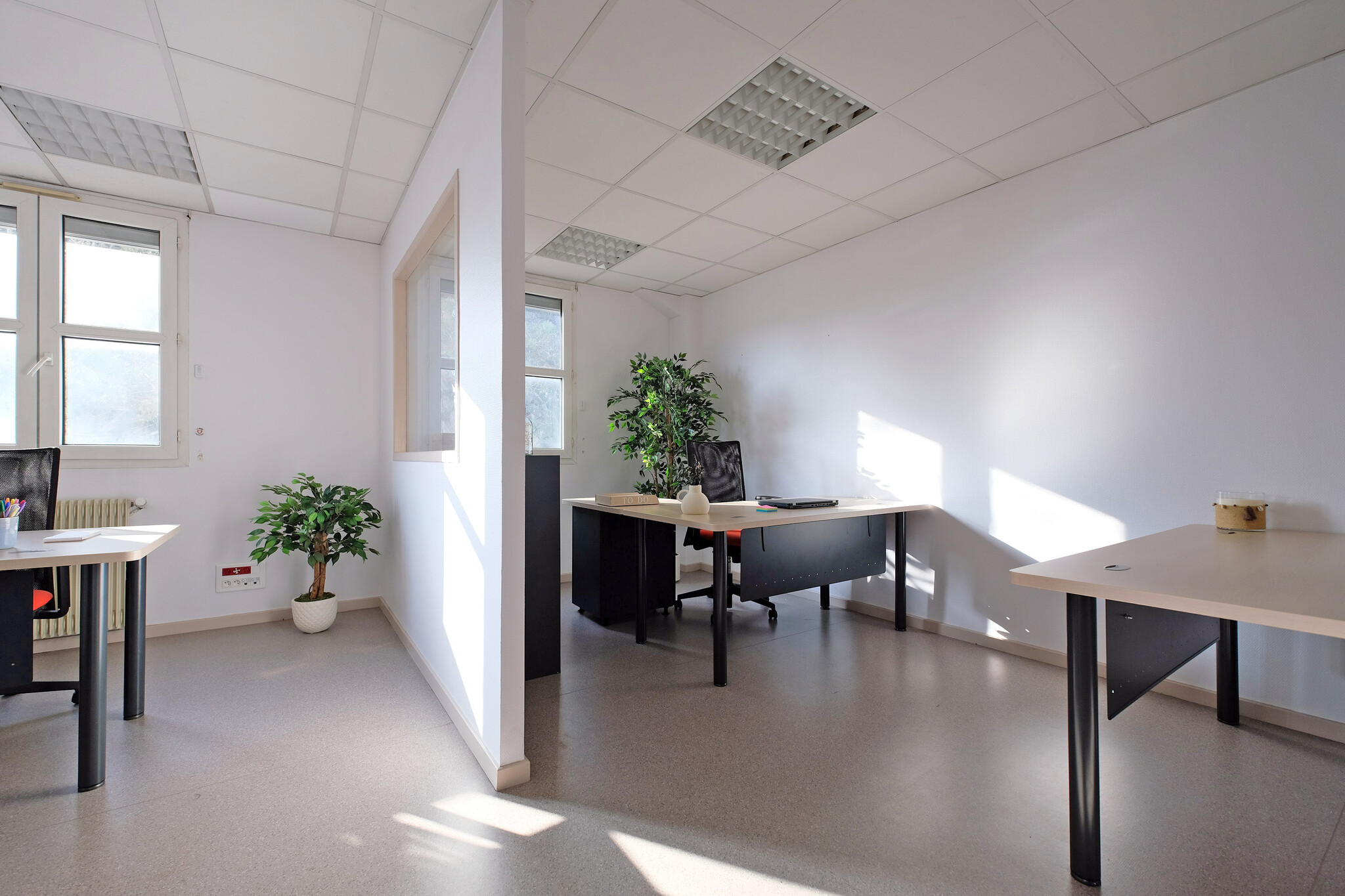 8 Rue De Madrid, Belfort for lease Interior Photo- Image 1 of 3