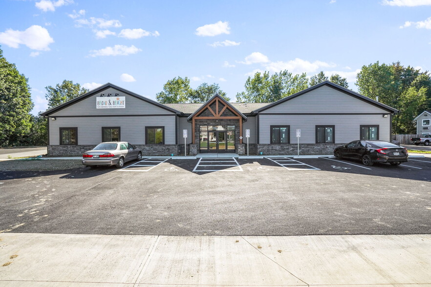 6351 E Broad St, Columbus, OH for lease - Building Photo - Image 1 of 5