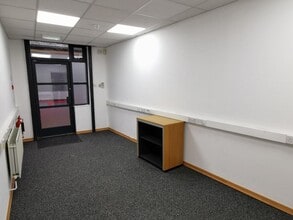1-4 Forth Ln, Newcastle Upon Tyne for lease Interior Photo- Image 2 of 4