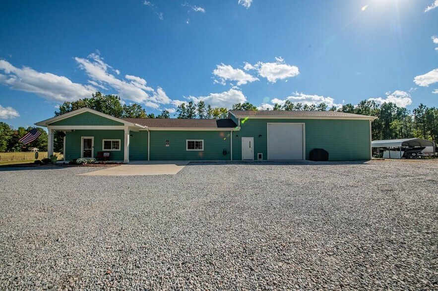 171 Stanley Rd, Henrico, NC for sale - Building Photo - Image 1 of 1