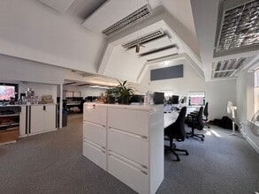 St Thomas St, Winchester for lease Interior Photo- Image 1 of 5