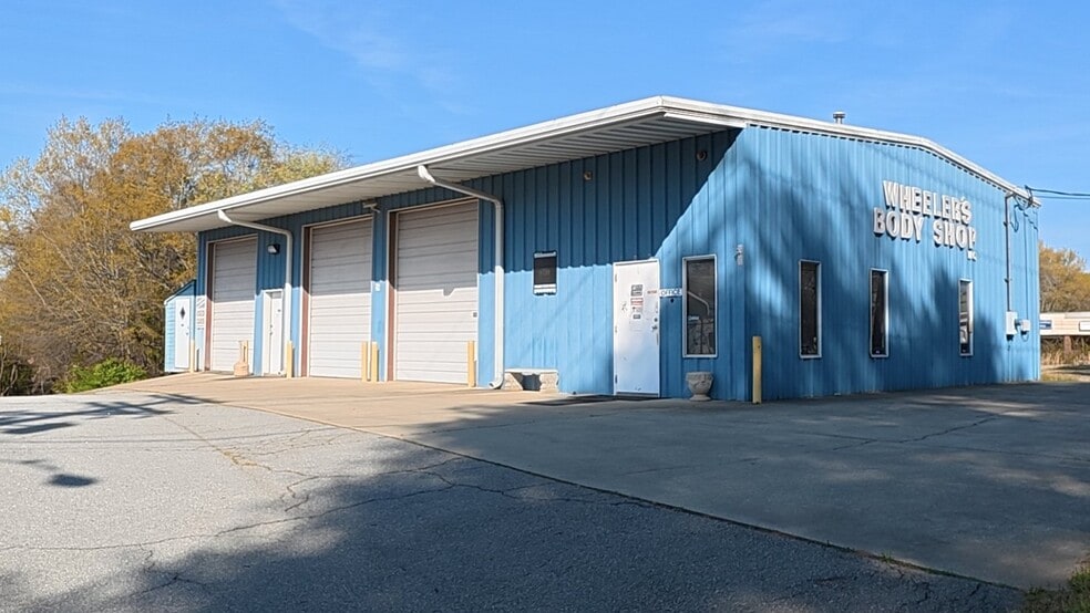 1106 S 5th St, Easley, SC for sale - Building Photo - Image 3 of 15