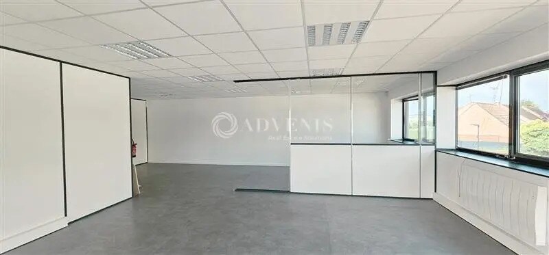 Office in Lesquin for lease - Interior Photo - Image 3 of 5