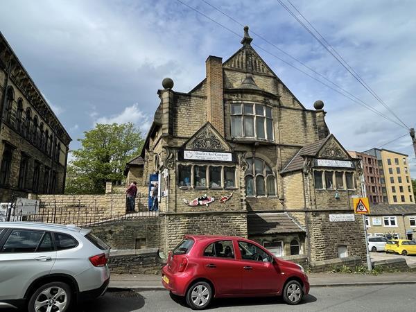 53 Bridge End, Brighouse for sale Primary Photo- Image 1 of 1