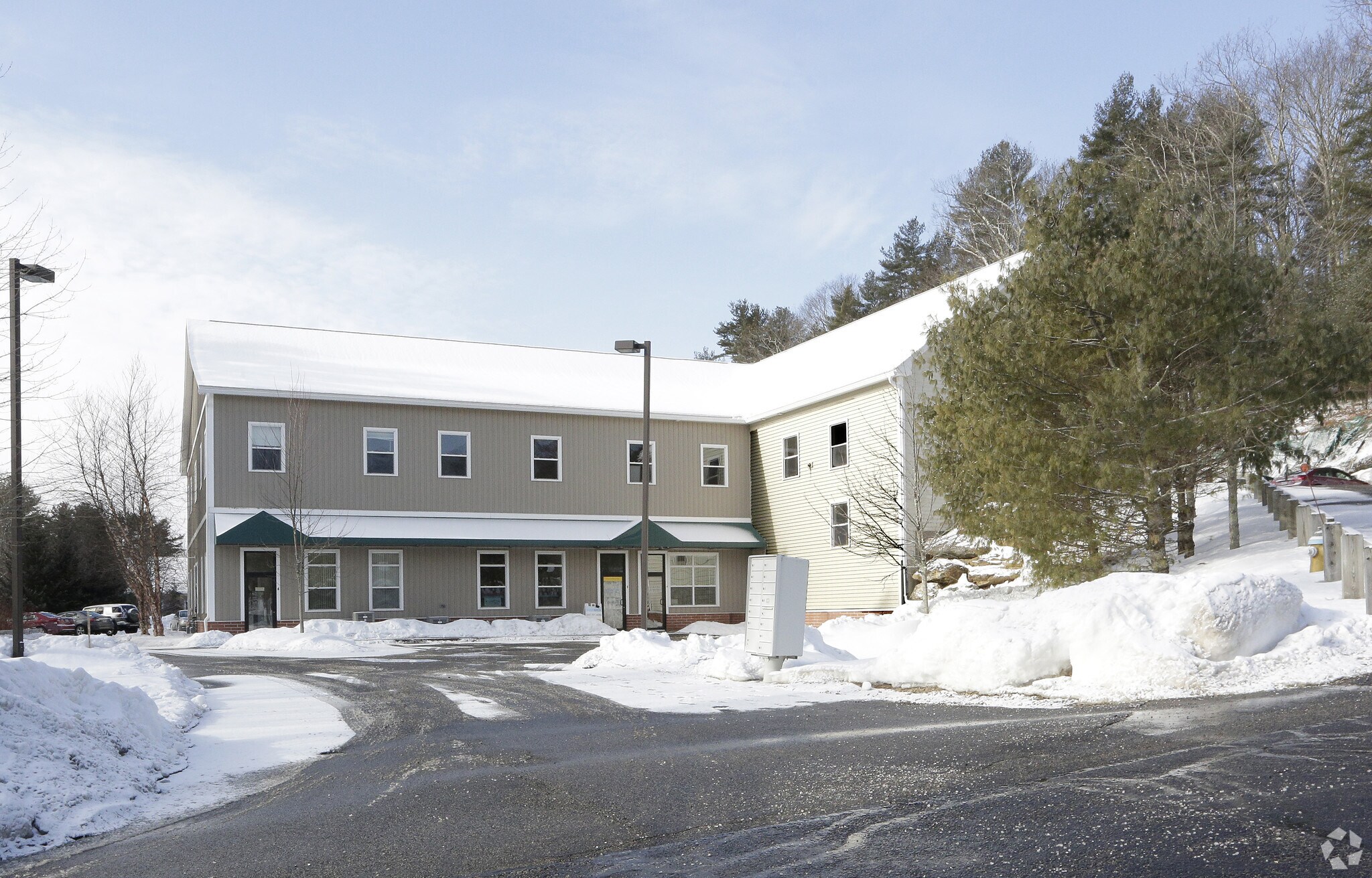 390 US Route One, Falmouth, ME for sale Primary Photo- Image 1 of 1